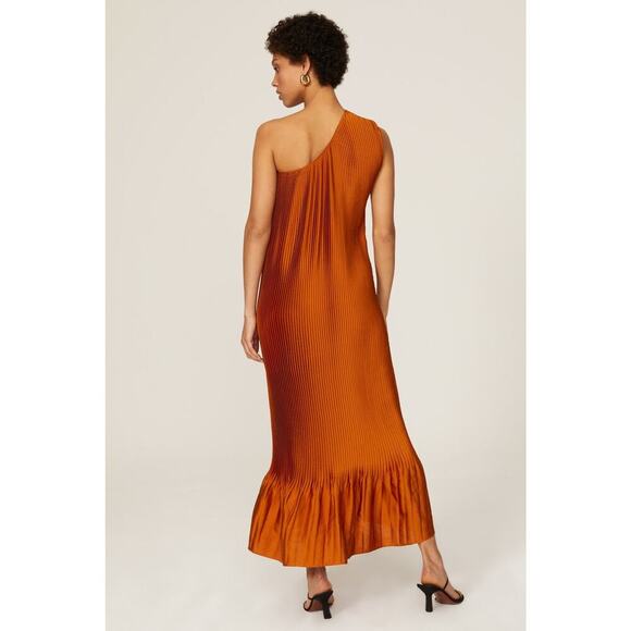 One shoulder pleaded dress - defects - Picture 4 of 16